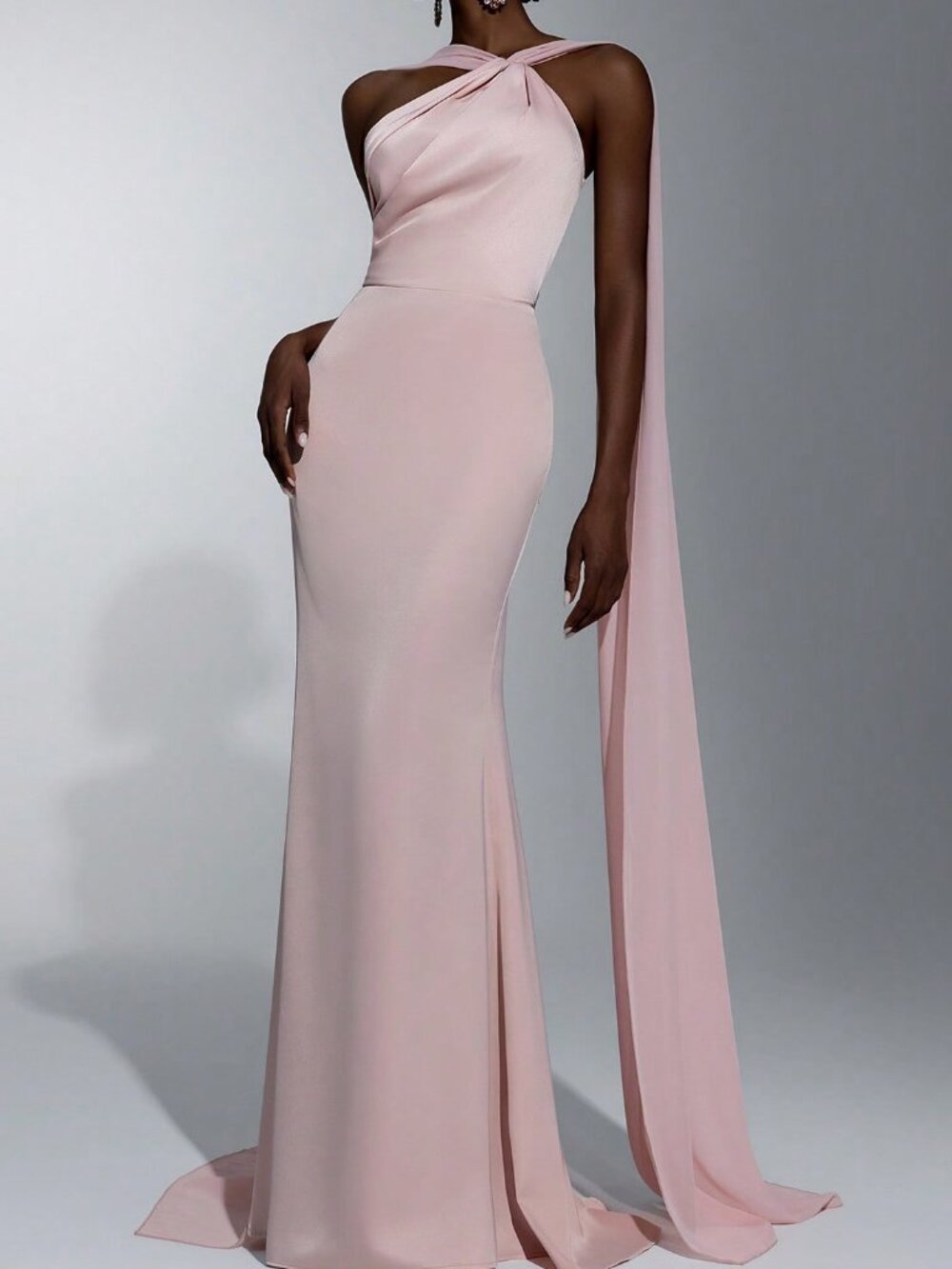 Baby Pink Women's Elegant Pleated Halter Neck Top With Draped Accents - Picture 3 of 8